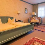Πανσιόν Schnupp Neudrossenfeld